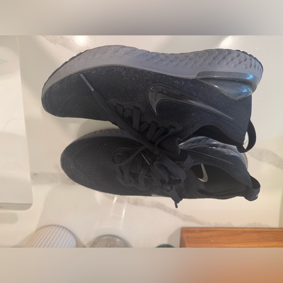 Women's Nike Epic React Flyknit 2 'Anthracite' BQ8927-001 US 7.5 - Picture 6 of 7